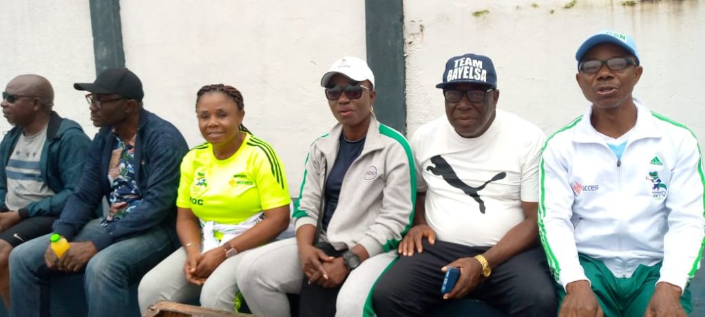 coaches