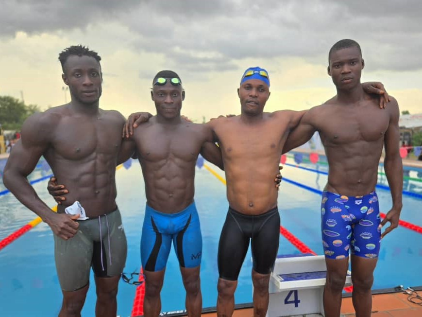 rellay swimming team